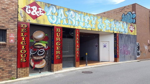 Carney & Earl's - Accommodation Cooktown 0