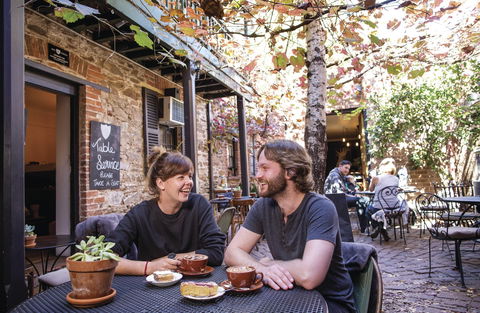 Alby & Esther's - Accommodation Cooktown 2