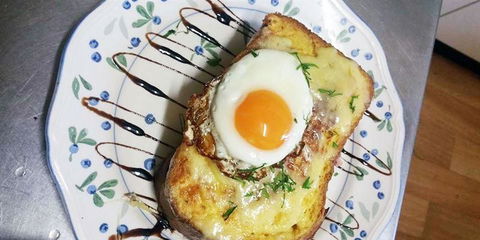 Epicure Francaise - Accommodation Cooktown 8