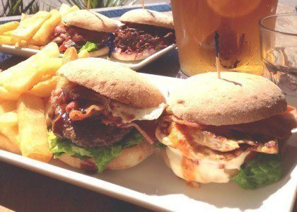 Beachfront Hotel - Accommodation Cooktown 1