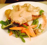 Lucas Hotel - Accommodation Cooktown