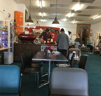 The Crowded Lounge - Accommodation Cooktown