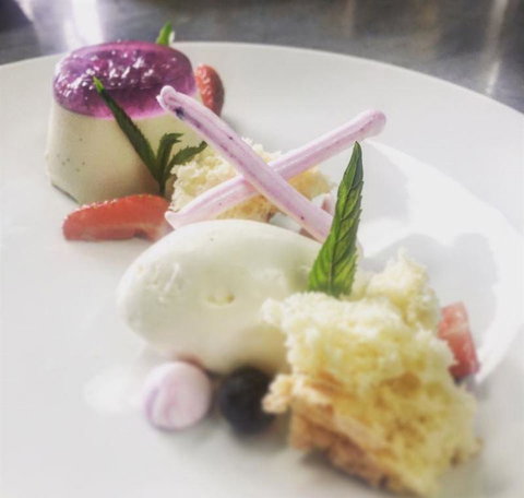 Table 426 - Accommodation Cooktown 19