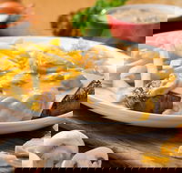 Eagle Falls Spur Steak  Grill - Accommodation Cooktown