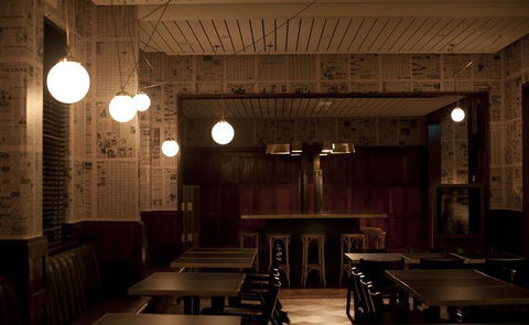 Apple Daily Bar & Eating House - Accommodation Cooktown 15