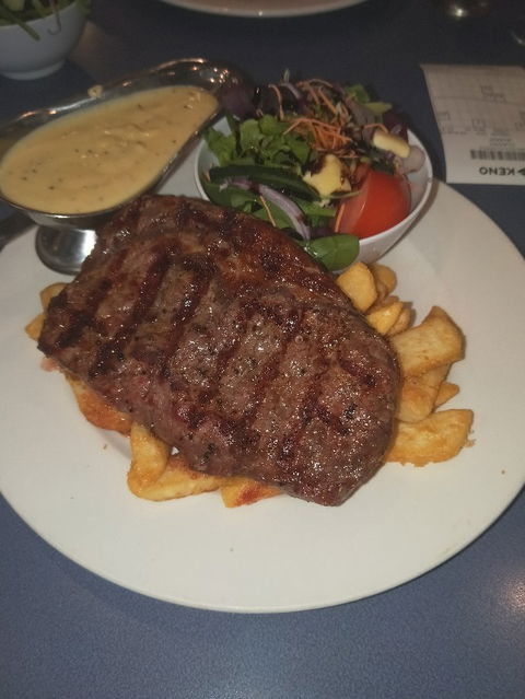 Highfields Tavern - Accommodation Cooktown 1