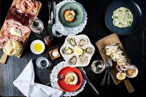 Sarti Restaurant & Bar - Accommodation Cooktown 0