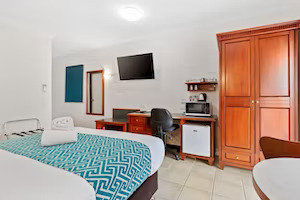 The Coffee House Apartments & Bistro - Accommodation Cooktown 2