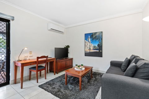 The Coffee House Apartments & Bistro - Accommodation Cooktown 10