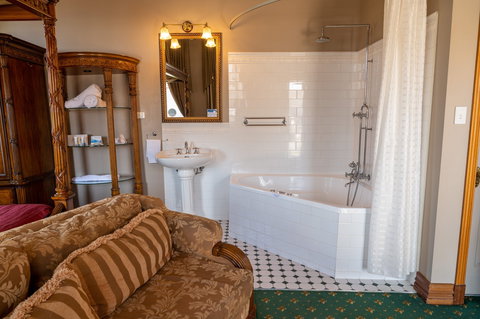 Denison Boutique Hotel - Accommodation Cooktown 8