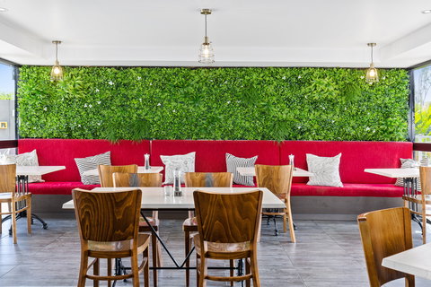 The Stirling Hotel Rockhampton - Accommodation Cooktown 4