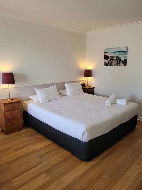 SureStay by BW The Clarence on Melville - Accommodation Cooktown 2