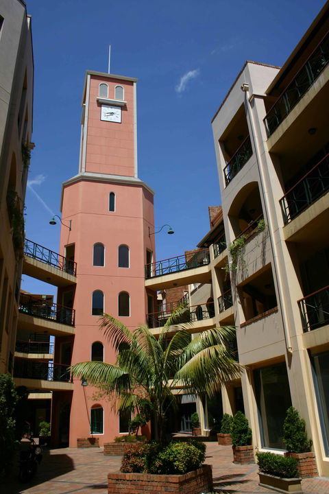 Carlton Clocktower on Lygon - Accommodation Cooktown 0