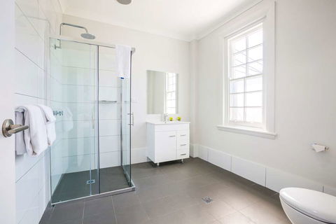 Nightcap at Regents Park Hotel - Accommodation Cooktown 1