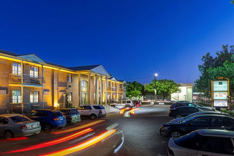 Adelaide Inn - Accommodation Cooktown 0