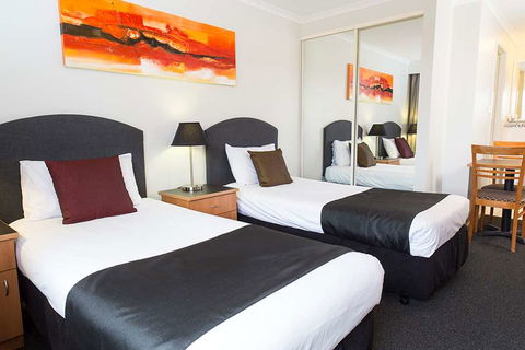 Alpha Hotel Canberra - Accommodation Cooktown 1