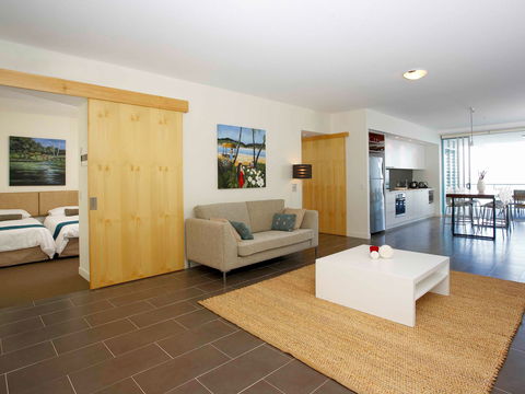 Grand Mercure Apartments Magnetic Island - Accommodation Cooktown 4