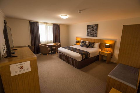 Bairnsdale International - Accommodation Cooktown 2