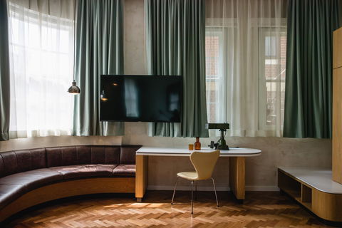 The Old Clare Hotel - Accommodation Cooktown 16