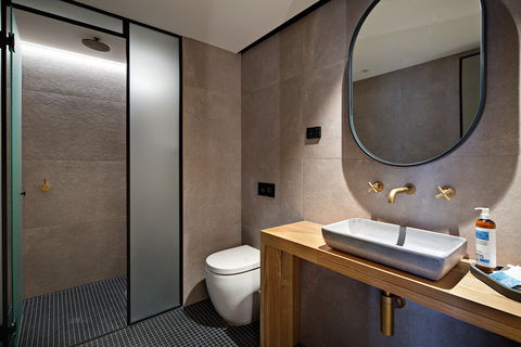 Zara Tower Serviced Apartments - Accommodation Cooktown 6