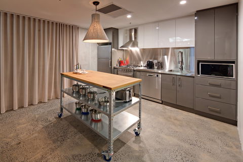 Zara Tower Serviced Apartments - Accommodation Cooktown 9