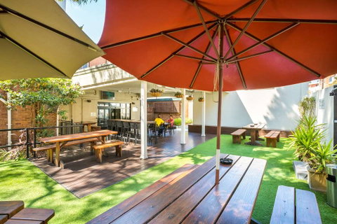 Nightcap at Regents Park Hotel - Accommodation Cooktown 9
