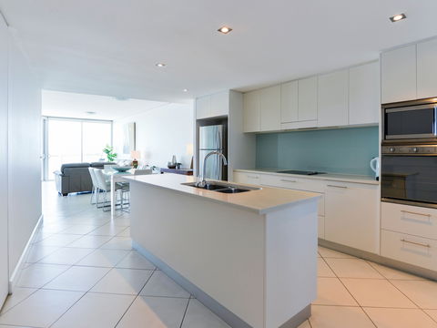 Grand Mercure Apartments Bargara - Accommodation Cooktown 4