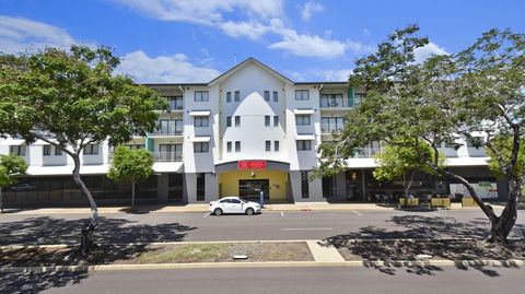 Metro Advance Apartments & Hotel - Accommodation Cooktown 0