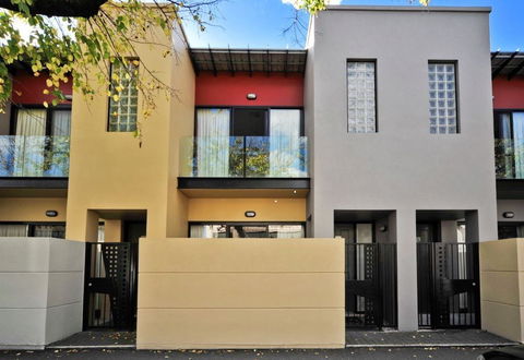 RNR Apartments, Adelaide - Accommodation Cooktown 0
