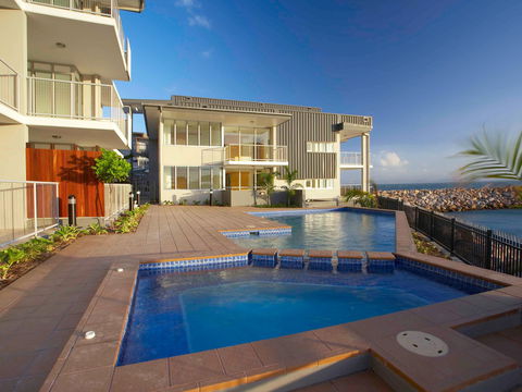 Grand Mercure Apartments Magnetic Island - Accommodation Cooktown 1