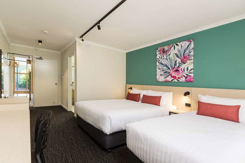 NIghtcap At Balaclava Hotel - Accommodation Cooktown 2
