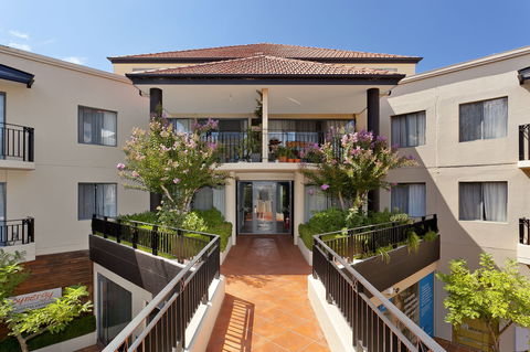 Astra Apartments The Griffin - Accommodation Cooktown 2