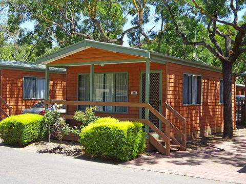 Adelaide Caravan Park - Accommodation Cooktown 1