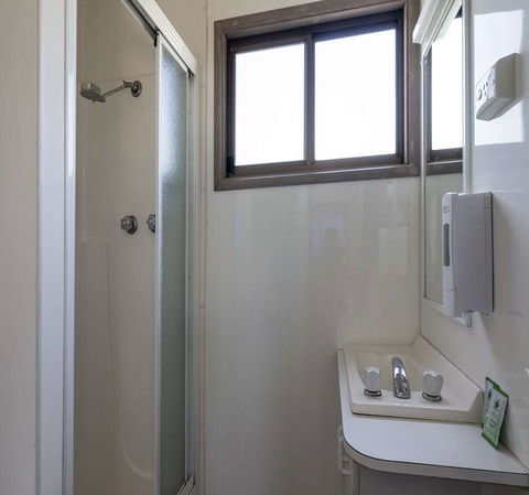 BIG4 Albury Tourist Park - Accommodation Cooktown 1