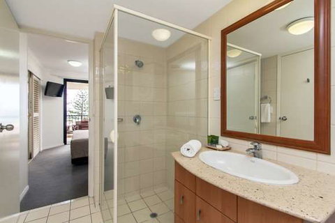Mantra Coolangatta Beach - Accommodation Cooktown 3