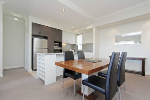 Zappeion Apartments - Accommodation Cooktown 1