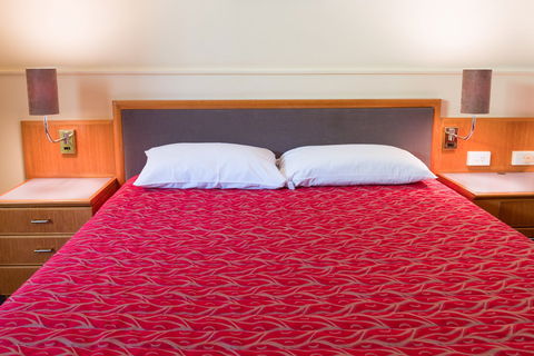 The Q Motel - Accommodation Cooktown 2