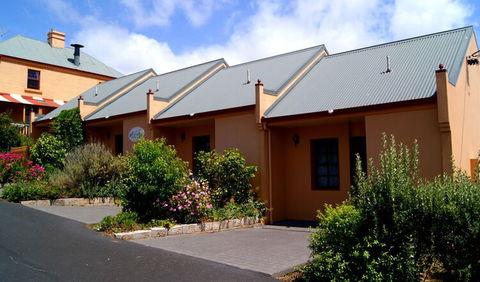 Meredith House and Mews - Accommodation Cooktown 0