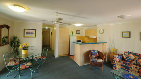 Aruba Beach Resort - Accommodation Cooktown 1