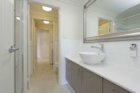 Zappeion Apartments - Accommodation Cooktown 2