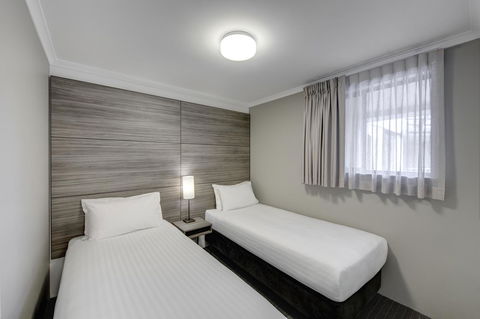 Adina Serviced Apartments Canberra James Court - Accommodation Cooktown 10