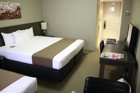 Pavilion On Northbourne - Accommodation Cooktown 36