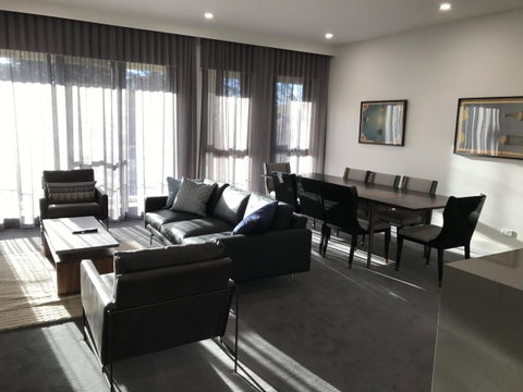 Knightsbridge Canberra - Accommodation Cooktown 33