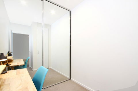 IQ Smart Apartments 704 Braddon ACT - Accommodation Cooktown 1