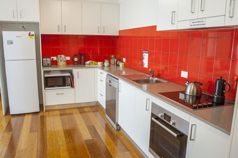 One Of A Kind Apartments - Accommodation Cooktown 11