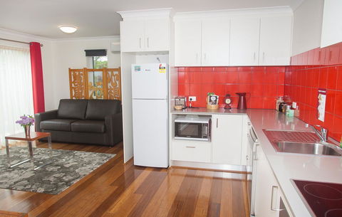 One Of A Kind Apartments - Accommodation Cooktown 42