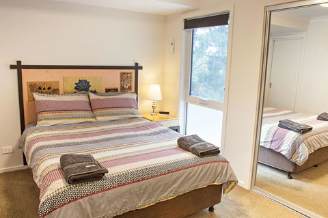 One Of A Kind Apartments - Accommodation Cooktown 6