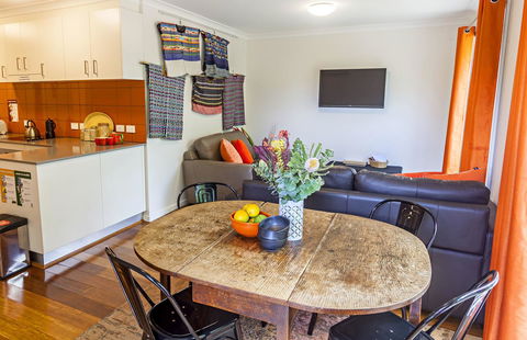 One Of A Kind Apartments - Accommodation Cooktown 1