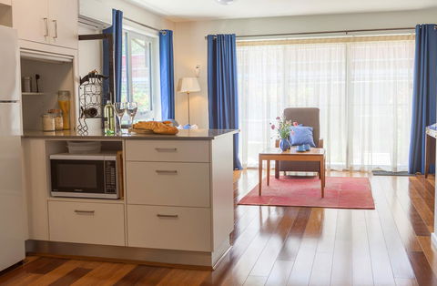 One Of A Kind Apartments - Accommodation Cooktown 32