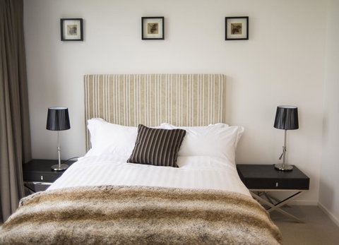 KUI - Manhattan Apartments - Accommodation Cooktown 9